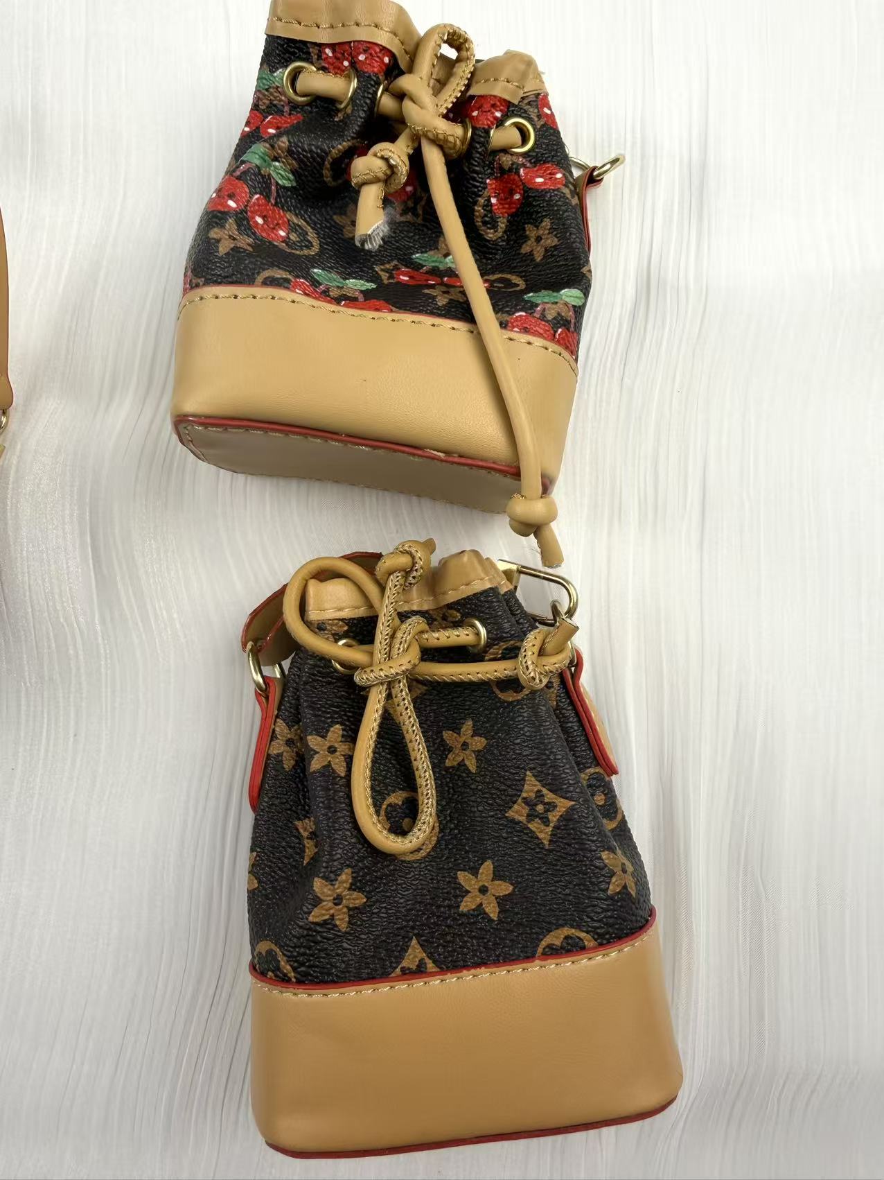 Mini designer vv bag