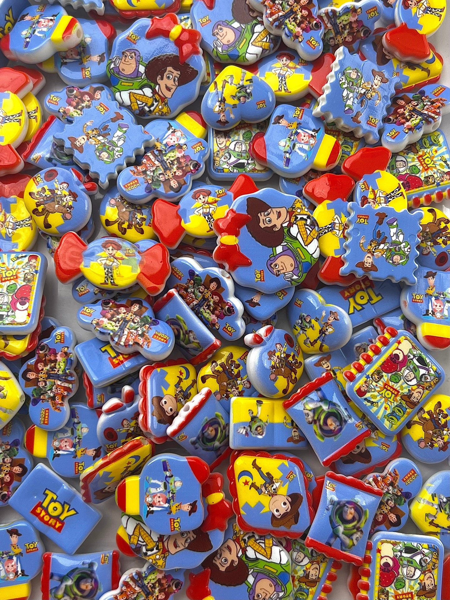 Toy club bead mixed
