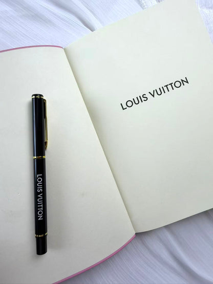 pink vv A5 notebook set with pen