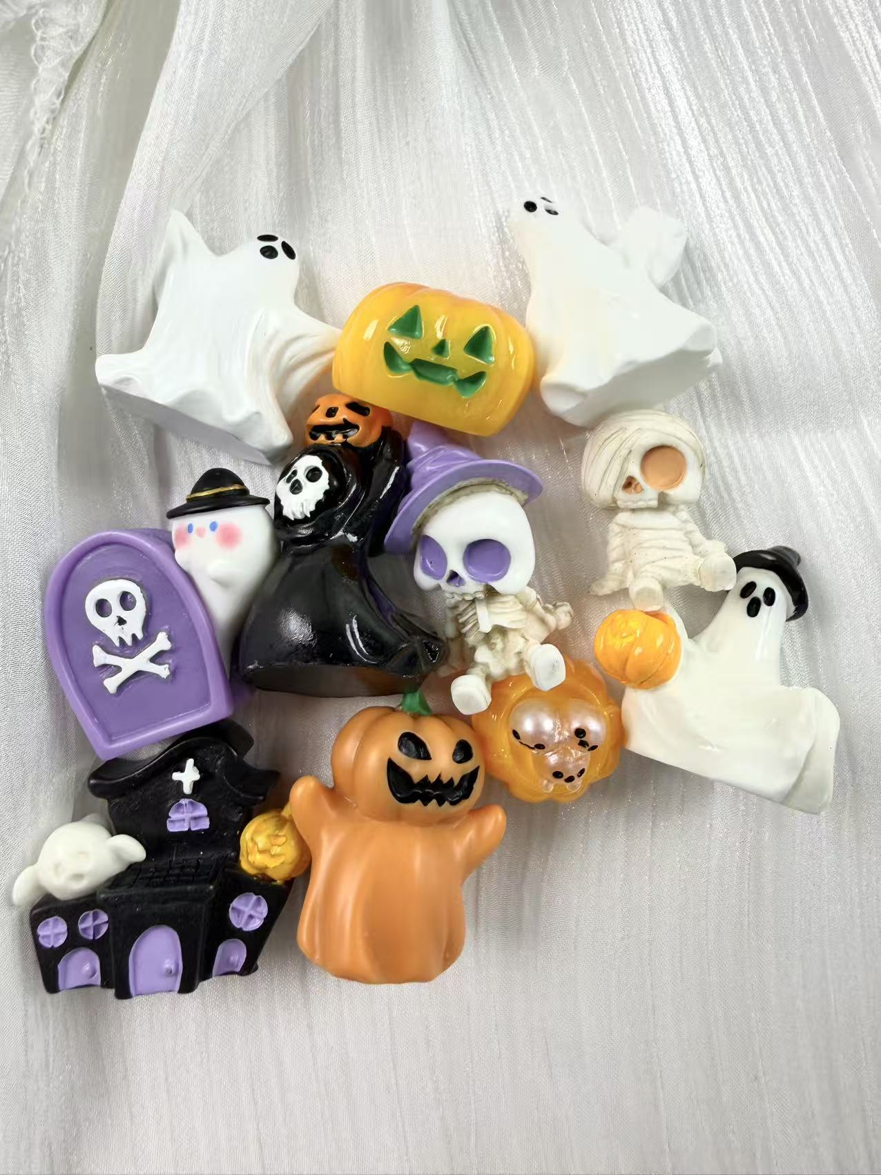 1 inch Halloween charm