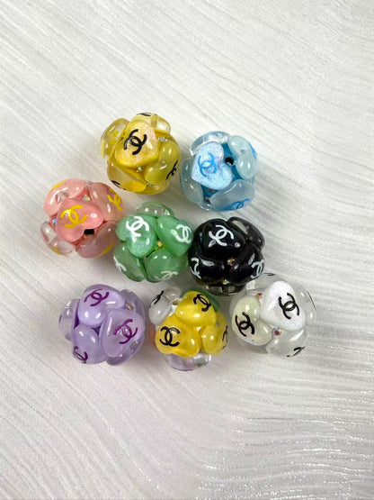 Designer 16mm round fancy bead