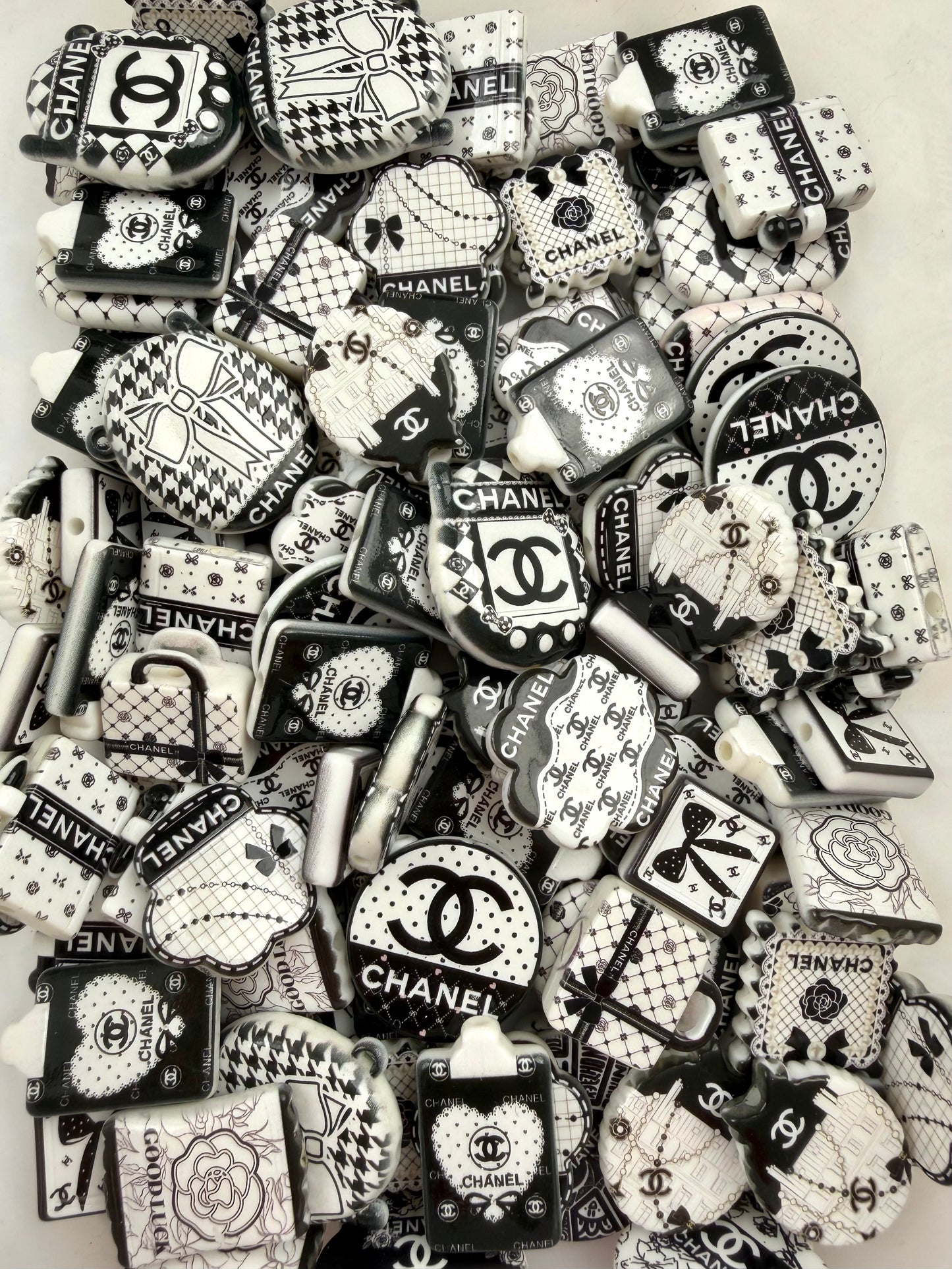 Cc pattern beads