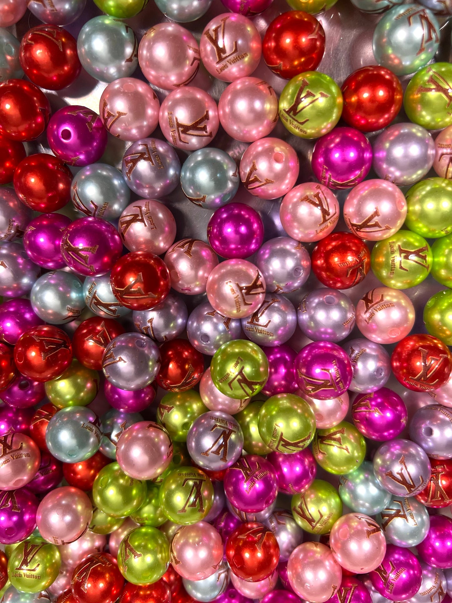 16mm acrylic designer beads(cc/vv/dd/gg/tiff)