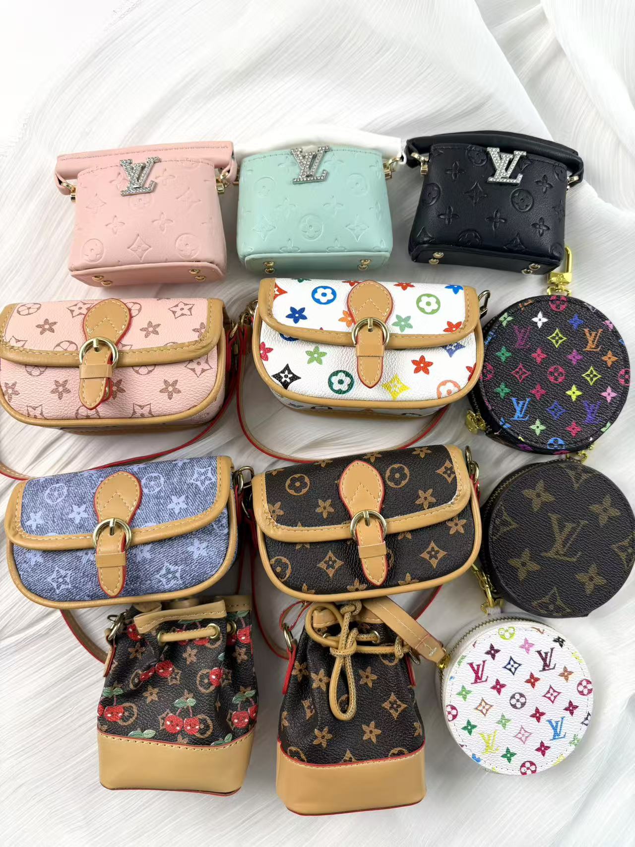 Mini designer vv bag