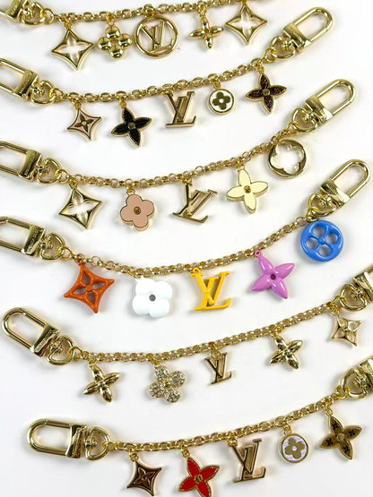 Metal long charm vv keychain bag charm