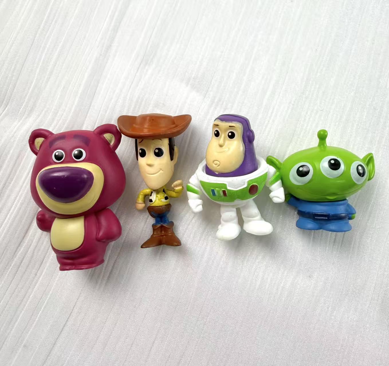 2 inches Toy charms