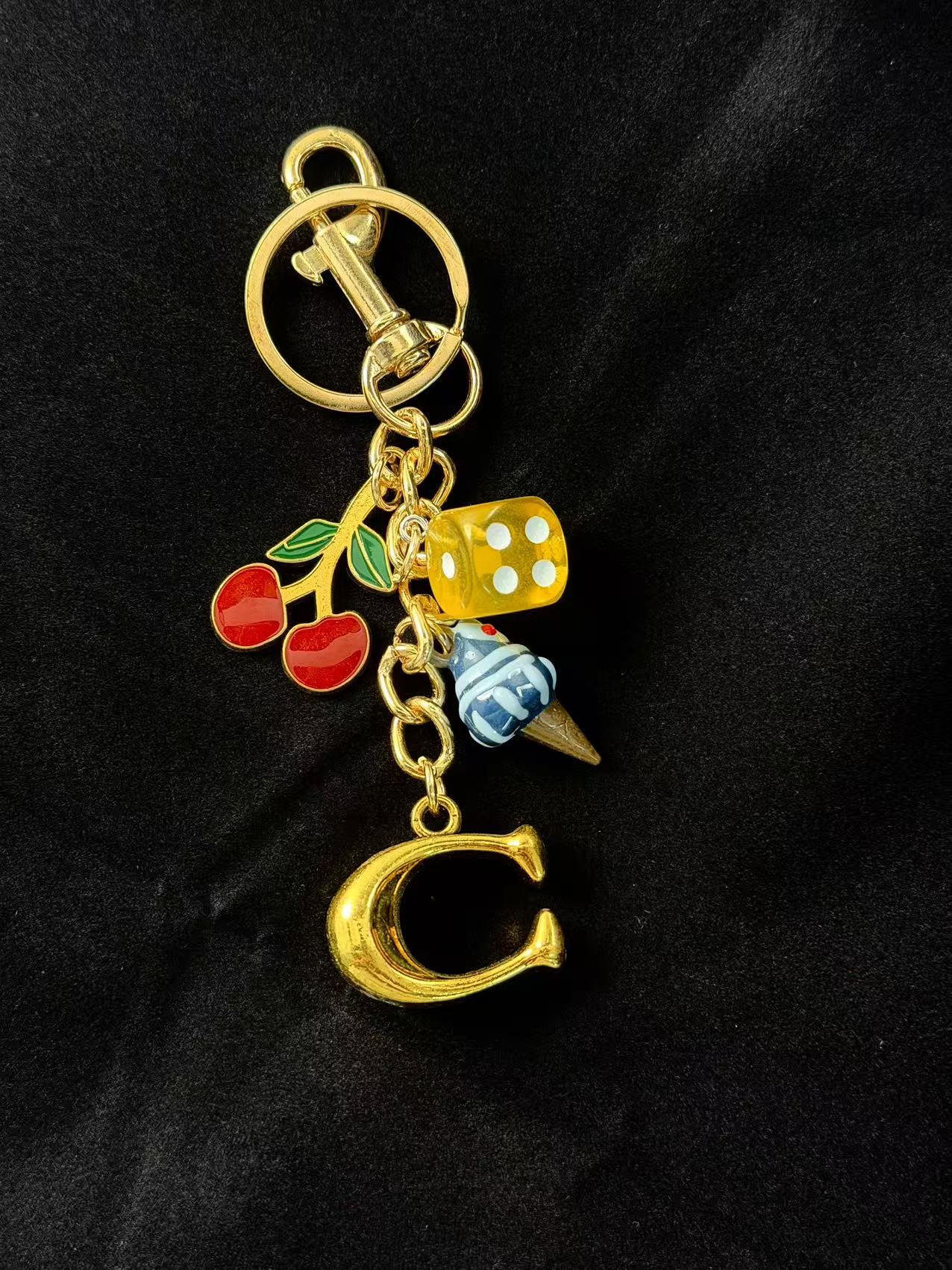 C keychain bag charm